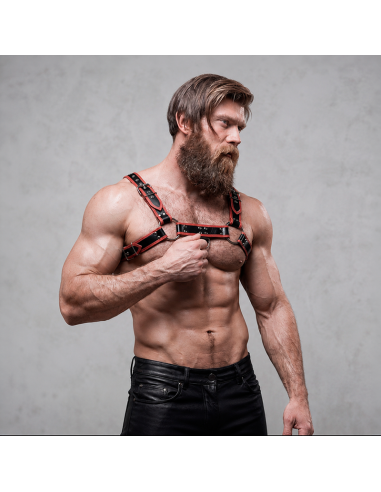 FETISH SUBMISSIVE ATTITUDE ARNAS ECOPIEL PECHO HOMBRE NEGRO ROJO