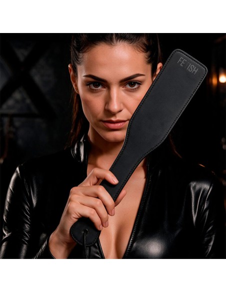 FETISH SUBMISSIVE FUSTA CUERO VEGANO