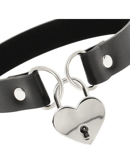 COQUETTE COLLAR CUERO VEGANO ACCESORIO CORAZoN CON LLAVE