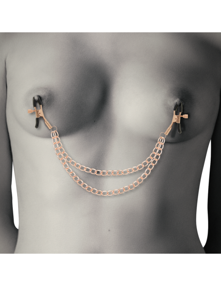 COQUETTE FANTASY PINZAS METALICAS PEZONES CON CADENA