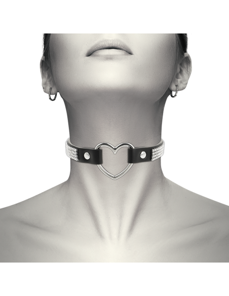 COQUETTE CHOKER CUERO VEGANO CORAZON