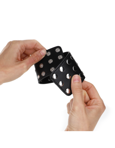 KINK MUAEQUERAS CON CIERRE A PRESIAN LLENO DE TACHUELAS AJUSTABLE NEGRO 19 24 CM X 55 CM